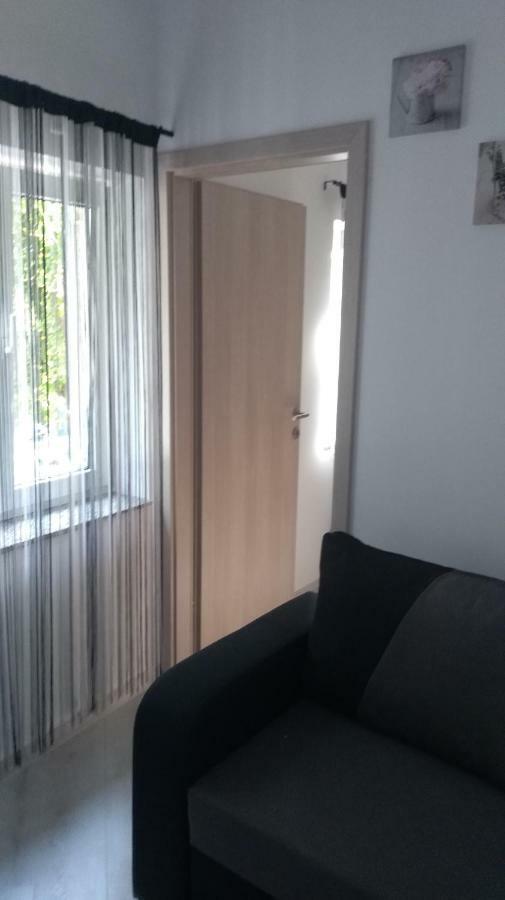 Danijel Apartment Novi Vinodolski Exterior foto